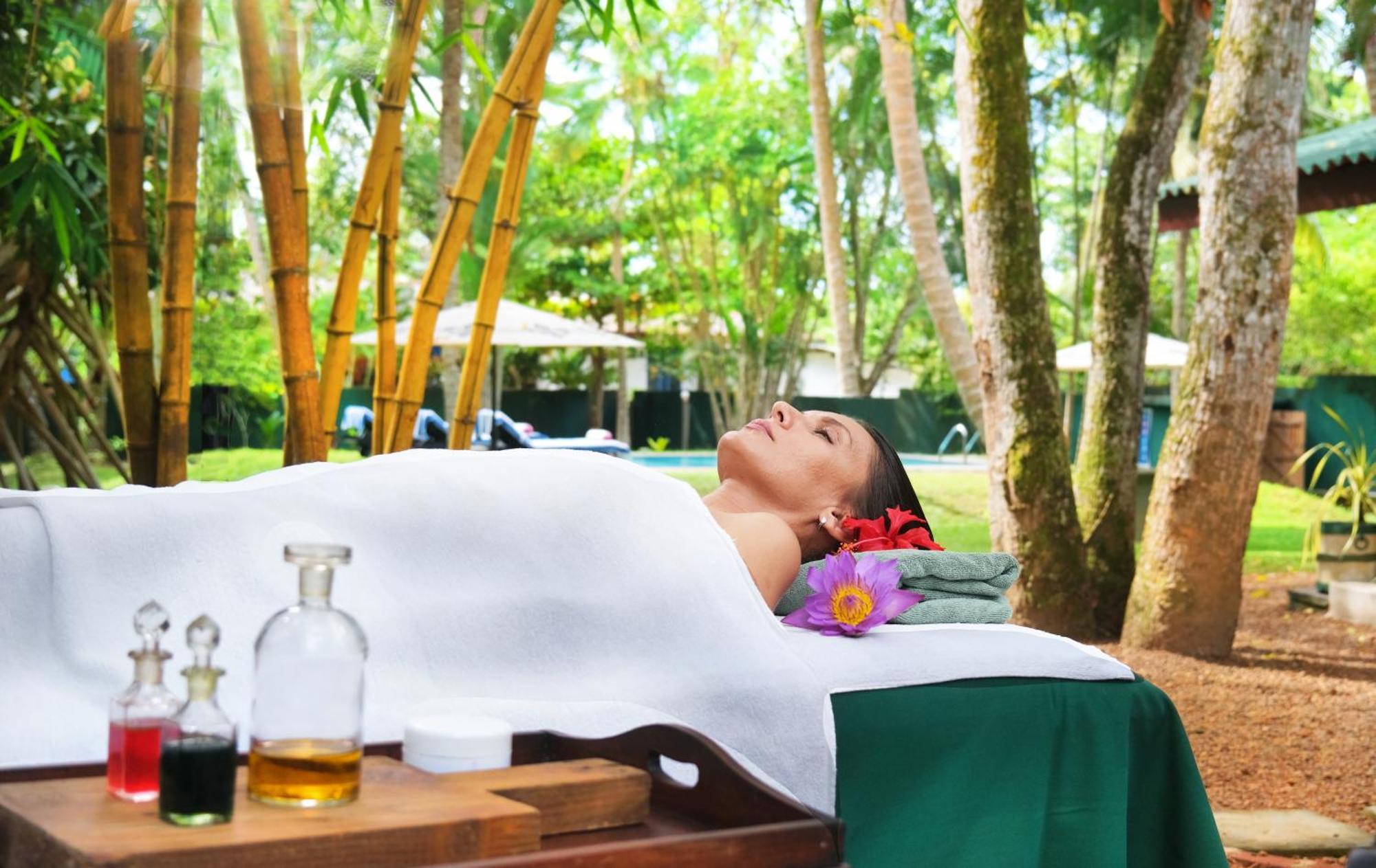 Chandra Villa Ayurveda Resort Бентота Экстерьер фото