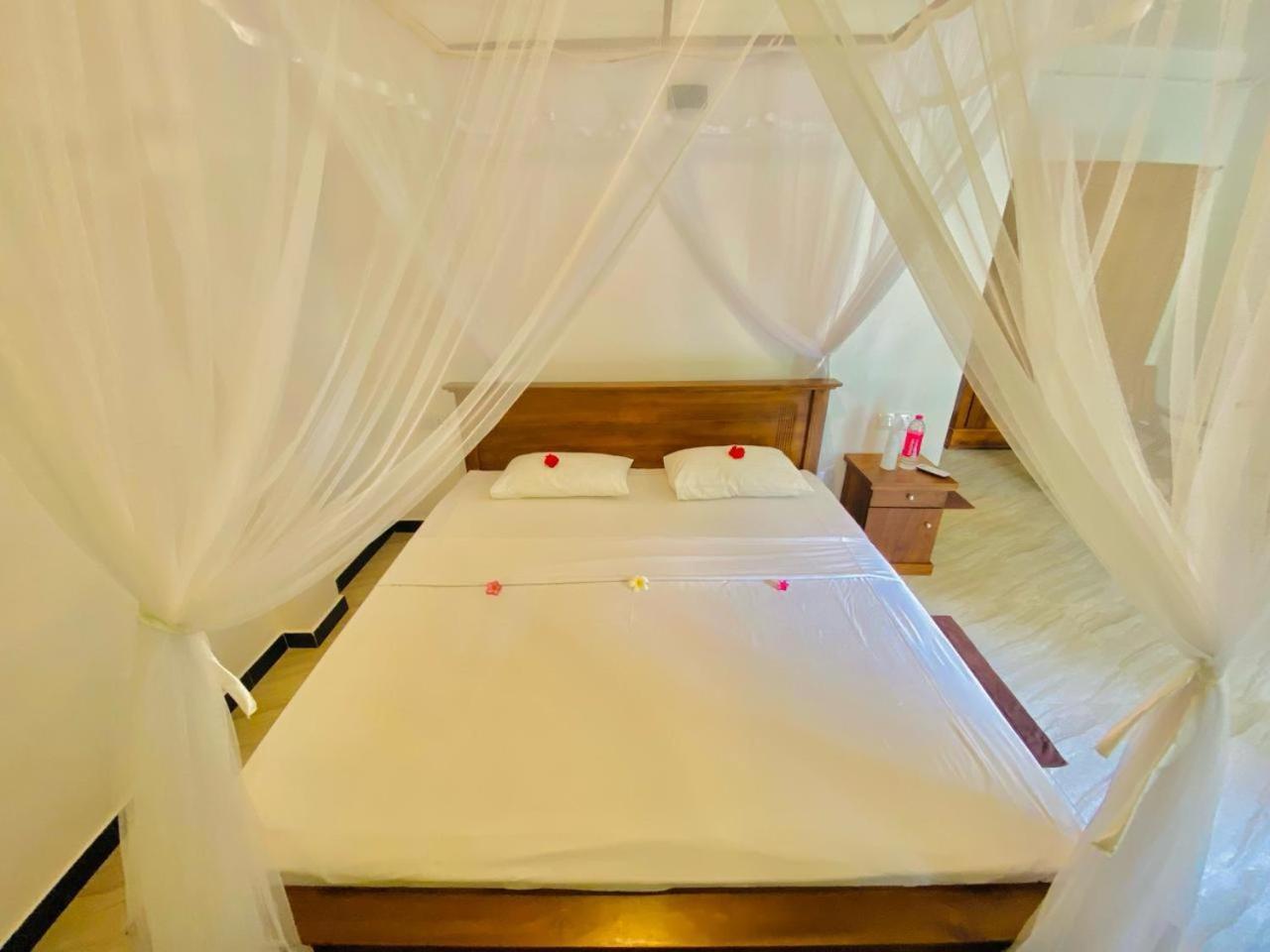 Chandra Villa Ayurveda Resort Бентота Экстерьер фото